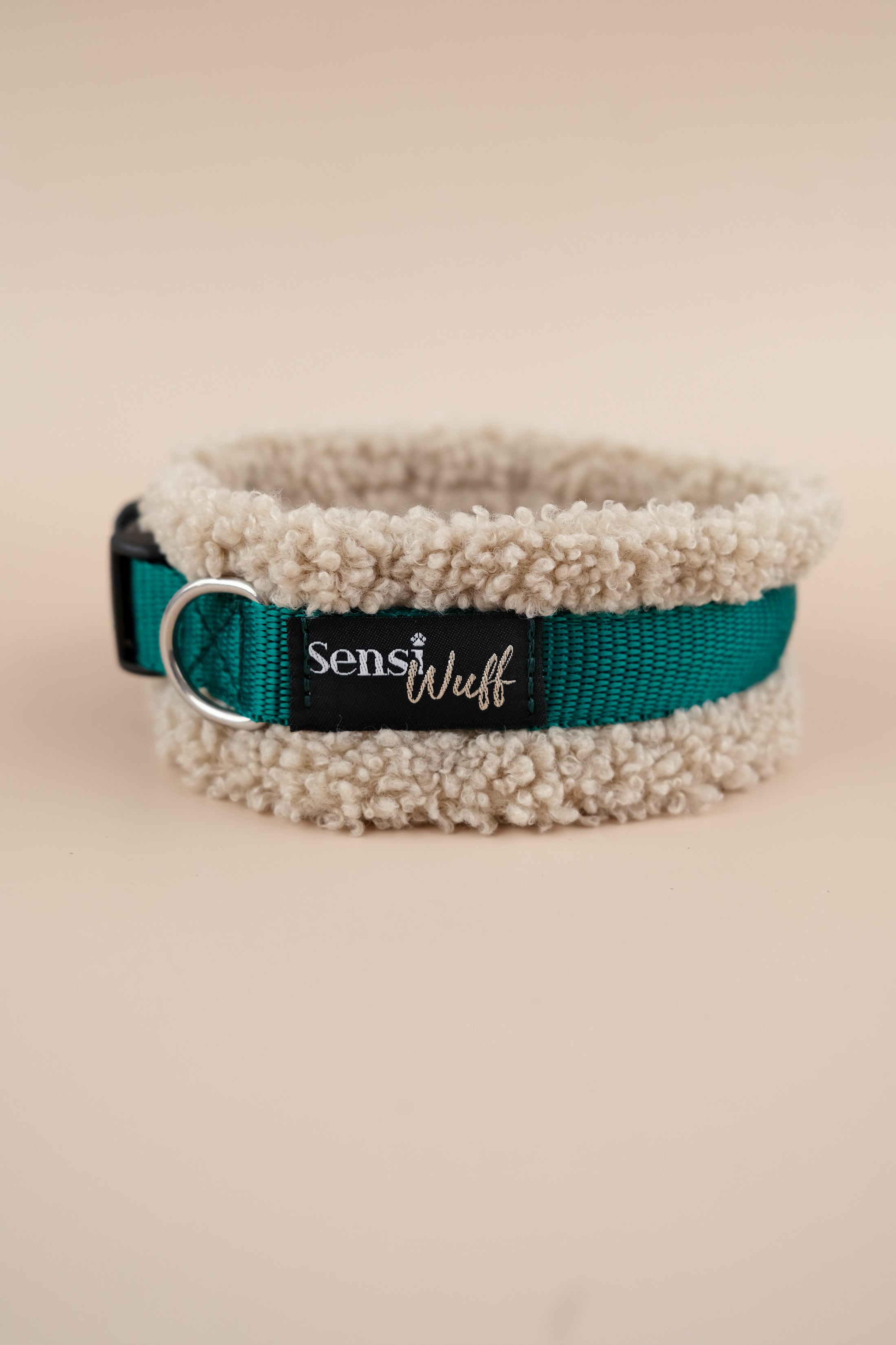 Halsband "Cozy Wintertime" - Tannengrün mit Teddy