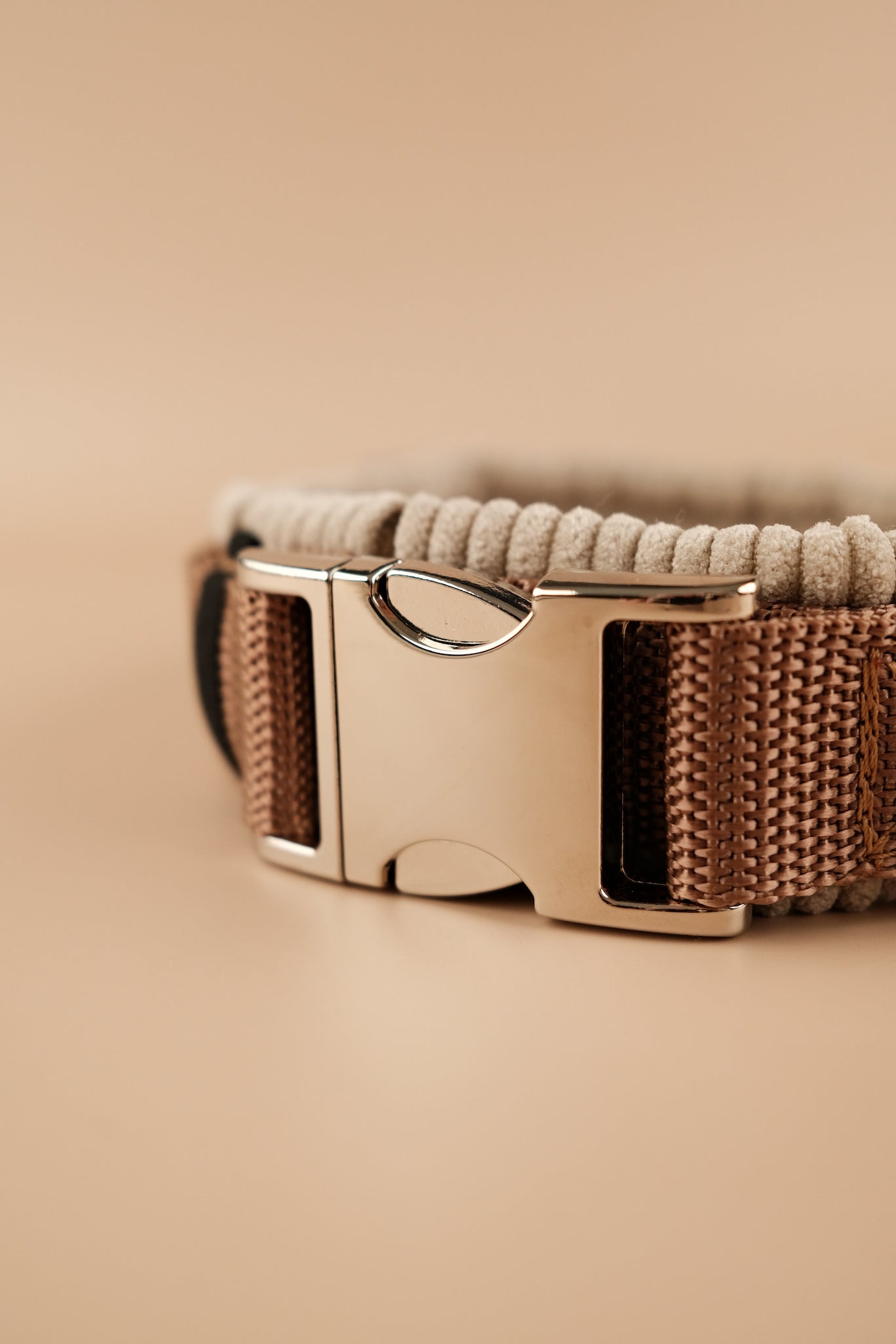 Halsband "Sunkissed" hellbraun/ beige mit Cord