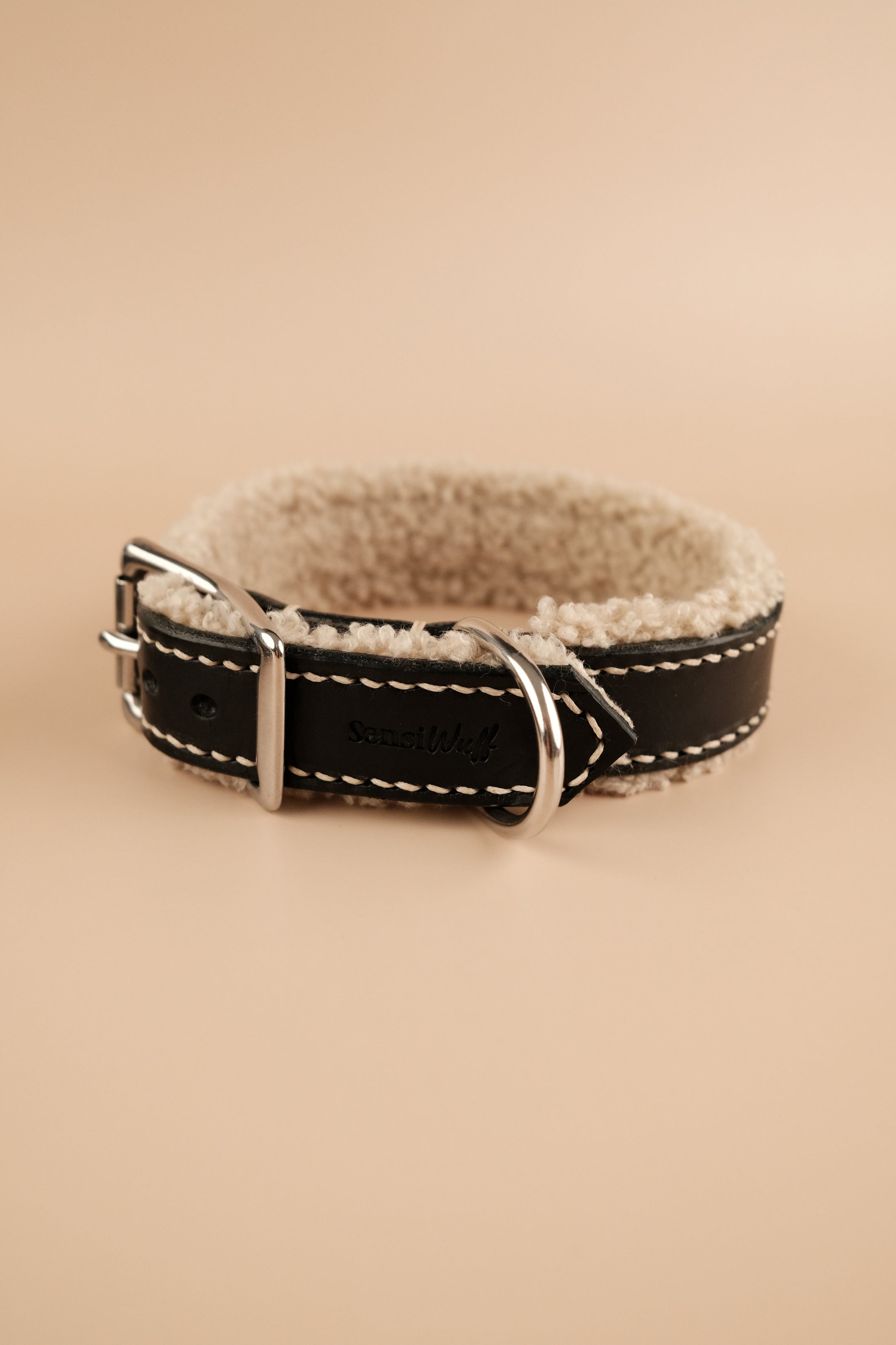 Halsband "Cozy Wintertime" Schwarz Leder mit Teddy