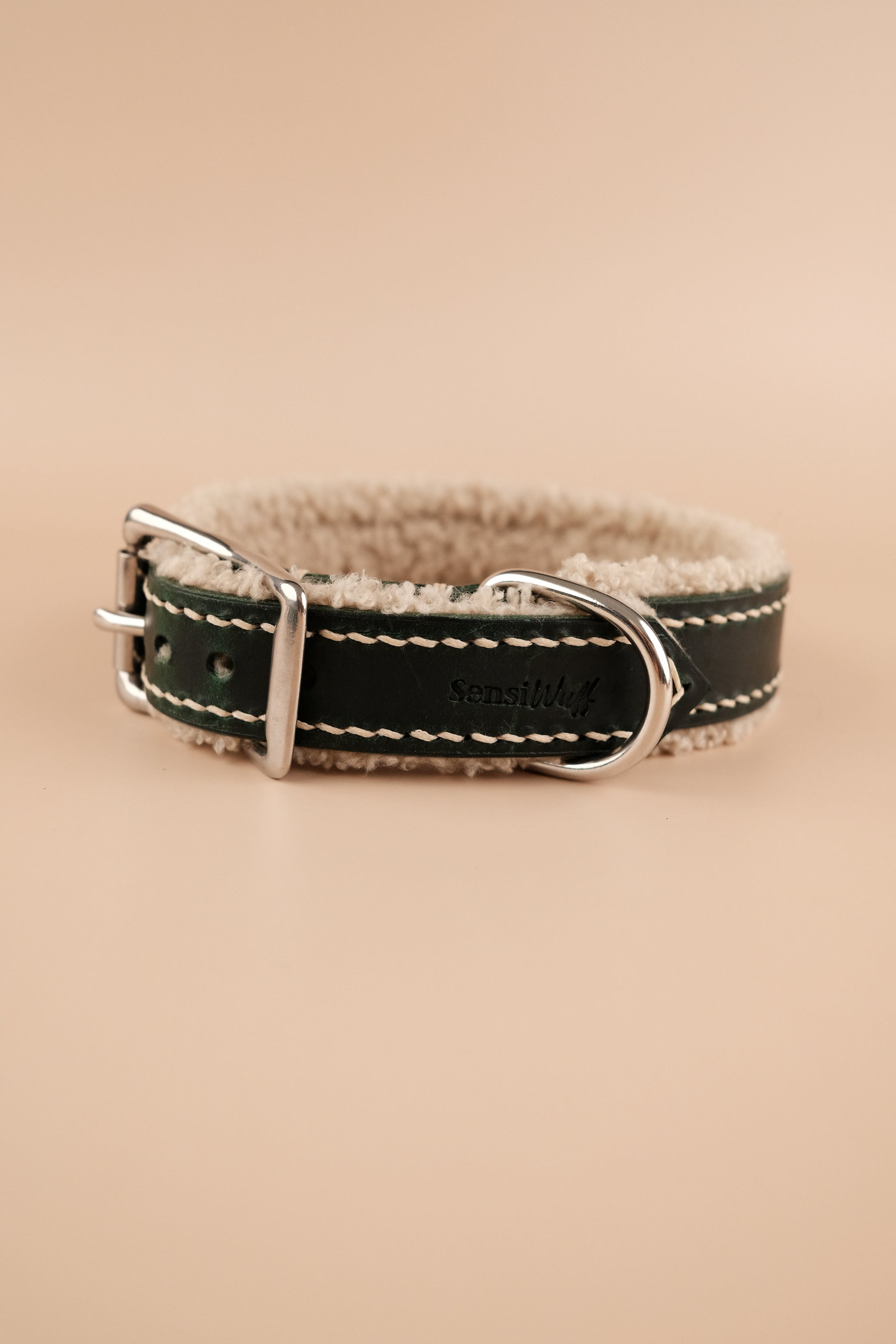 Halsband "Cozy Wintertime" Tannengrün Leder mit Teddy